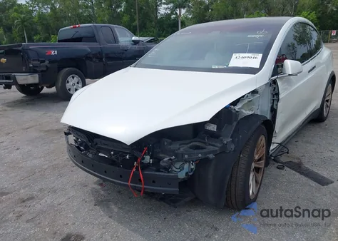 2017 Tesla Model X 100D/75D/90D from USA, damaged, VIN 5YJXCBE2XHF043785